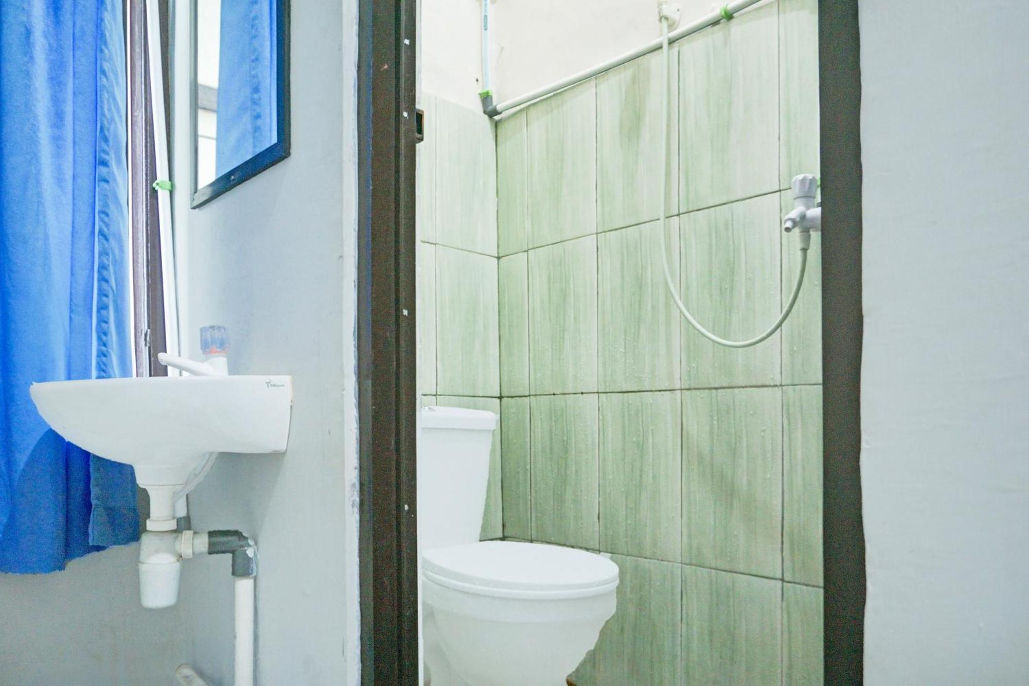 Hotel O Sukarame Near Universitas Islam Negeri Raden Intan Lampun Formerly Hotel Wisma Tri Handayani Μπαντάρ Λαμπούνγκ Εξωτερικό φωτογραφία