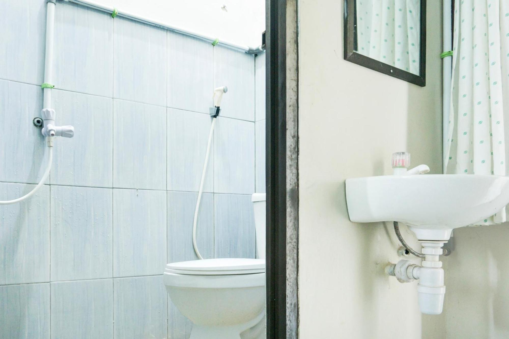 Hotel O Sukarame Near Universitas Islam Negeri Raden Intan Lampun Formerly Hotel Wisma Tri Handayani Μπαντάρ Λαμπούνγκ Εξωτερικό φωτογραφία